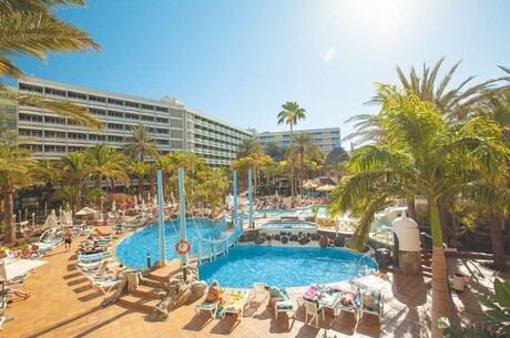 Reise Kreuzfahrt - 7 Nächte AIDAcosma Kanaren mit Madeira & 7 Nächte Hotel Abora Buenaventura by Lopesan Hotels auf Gran Canaria