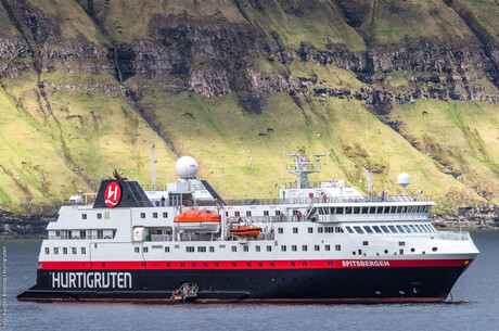  - Färöer Inseln, Island, Spitzbergen - Inselhüpfen in und um die Arktis (nordwärts)