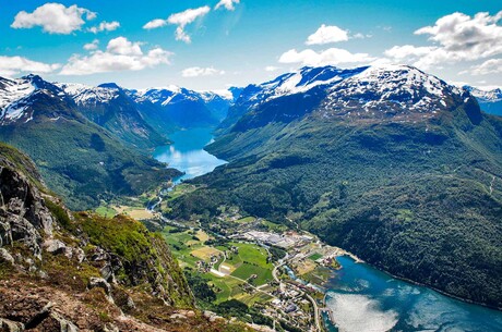 - Norwegische Fjorde mit der neuen Queen Anne